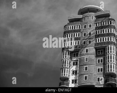 24. April 2015 - Wärmedämmung von einem Mehrfamilienhaus Platten hergestellt aus Polyurethan (Credit-Bild: © ZUMA Draht) Stockfoto