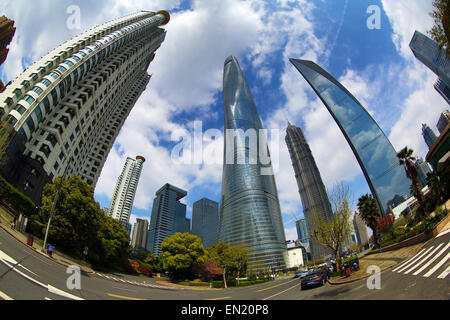 Das Shanghai World Financial Center Wolkenkratzer bauen, Shanghai Central Tower und dem Jin Mao Tower in Luijiazui, Pudong, Stockfoto