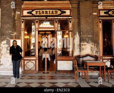 Fassade des Cafe Florian, Venedig Stockfoto