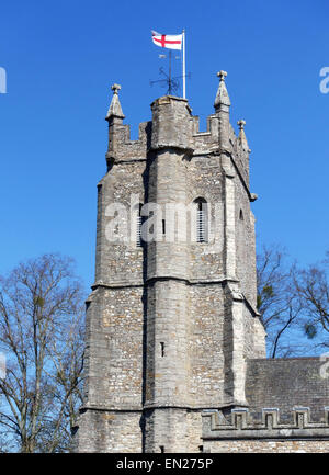 St Giles Kirche, Bradford-in-Ton, Somerset fliegen England Flagge für St George es Day Stockfoto