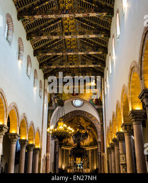 Im Innenbereich Kathedrale von Messina - im Inneren der Kuppel Stockfoto