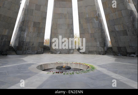 Armenischer Genozid-Denkmal, Heiligtum der Ewigkeit, Schwalbenfestung, Yerevan, Armenien Stockfoto