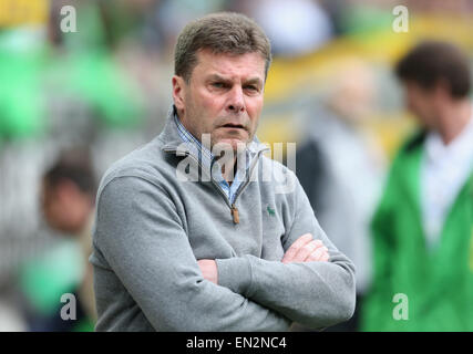 Mönchengladbach, Deutschland, April 26,2015, Sport, Fussball, Bundesliga, Spieltag 30, Borussia Moenchengladbach Vs VfL Wolfsburg: Trainer Dieter Hecking (Wolfsburg). Bildnachweis: Jürgen Schwarz/Alamy Live-Nachrichten Stockfoto