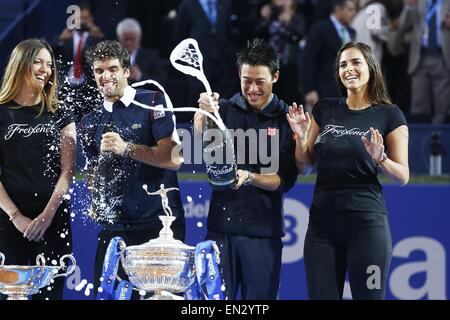 Barcelona, Spanien, 26. April 2015. 26. April 2015. (L, R) Pablo Andujar (ESP), Kei Nishikori (JPN) Tennis: Pablo Andujar und Kei Nishikori, nach der Zeremonie des Barcelona Open Banc Sabadell-Tennis-Turnier an der Real Club de Tenis de Barcelona in Barcelona, Spanien, 26. April 2015. Bildnachweis: Mutsu Kawamori/AFLO/Alamy Live-Nachrichten Stockfoto