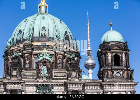 Berliner Dom, Kathedrale, Ost-Berliner Fernsehturm, Deutschland, Stockfoto