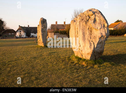Neolithische Steinkreis von Avebury und Henge, Wiltshire, England Stockfoto