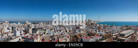 Blick vom Torre Tavira auf die Altstadt, Cádiz, Andalusien, Spanien Stockfoto