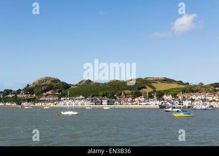 Das Dorf Degany in der Nähe von Llandudno auf der anderen Seite der Mündung des Flusses Conwy. Stockfoto