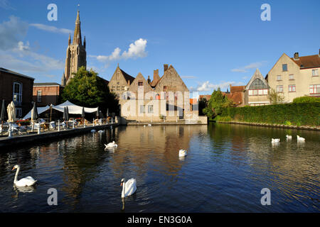 Belgien, Brügge, Old St. John's Hospital und Kirche unserer Lieben Frau Stockfoto