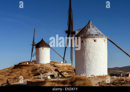 Windmühlen in Consuegra, Kastilien-La Mancha, Toledo, Spanien, Europa Stockfoto