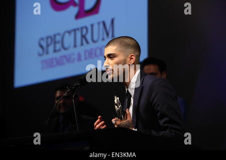 London 17 /04 2015 Park Lane Zayn Malik erhält Auszeichnung beim Asian Awards Stockfoto