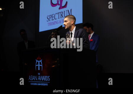 London 17 /04 2015 Park Lane Zayn Malik erhält Auszeichnung beim Asian Awards Stockfoto