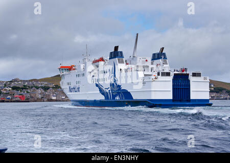 Northlink Fähren von Scrabster Ankunft in Stromness, Hoy Sound, Orkney Inseln, Schottland Stockfoto