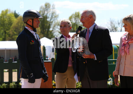 Lexington, KY, USA. 27. April 2015. 26. April 2015: #10 Fischerrocana FST und Michael Jung aus Deutschland die 2015 Rolex drei Tages-Veranstaltung im Kentucky Horse Park gewinnen. Candice Chavez/ESW/CSM/Alamy Live-Nachrichten Stockfoto