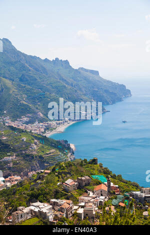 Italien, Küste von Amalfi, Ravello, malerischen Blick auf Stadt, erhöhte Ansicht Stockfoto