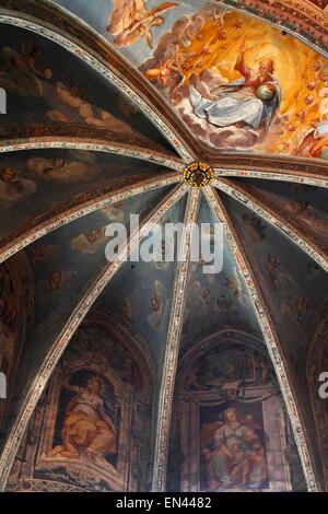 Innenraum der Abtei San Pietro in Perugia Stockfoto