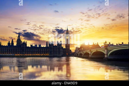 Big Ben und die Houses of Parlament in der Abenddämmerung, London, UK Stockfoto