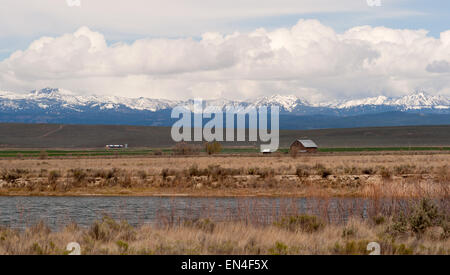 Frischer Schnee sitzt auf dem Wallowa Mountains nordöstlichen Oregon Stockfoto