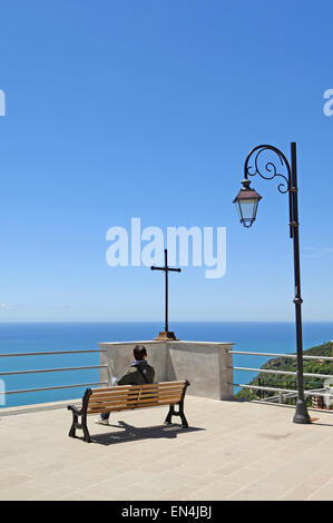 Costa di Framura, Blick aufs Meer, der Anblick der Toten Tropfen ins Meer Stockfoto