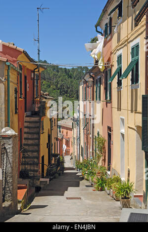 Caruggi Framura Ligurien Cinque Terre, der Anblick eines Toten Tropfen ins Meer Stockfoto