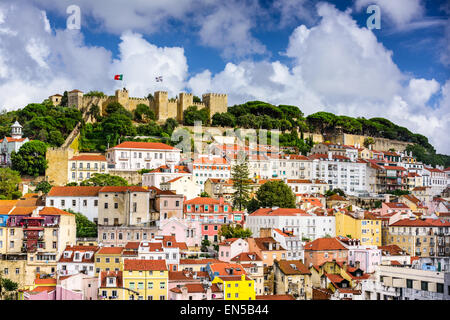 Lissabon, Portugal Stadtbild in Richtung Sao Jorge Castle. Stockfoto