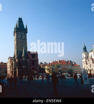 Aussicht Auf Das Prager Rathaus am Altstädter Ring, Prag, stilsicheren 1980er Jahre. Blick auf die Altstadt Beglückung in der Altstadt-Sq Stockfoto