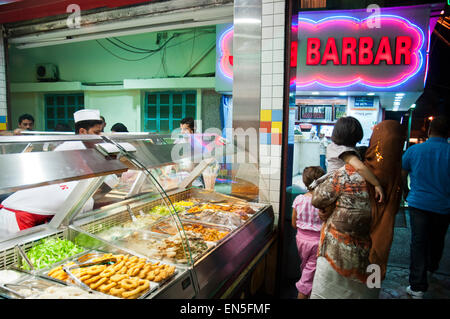 Fast-Food-Restaurant im Hamra-Bezirk. Beirut.Lebanon. Stockfoto