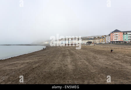 Marine Terrace und Aberystwyth Strand, Dyfed, Wales, Vereinigtes Königreich Stockfoto