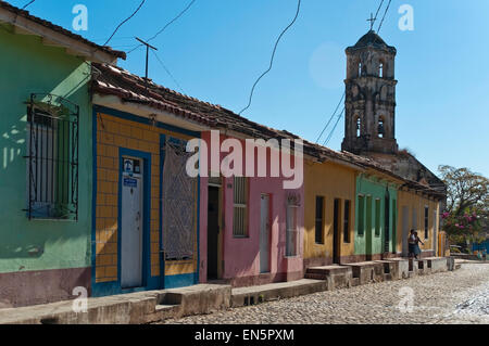 Horizontale Ansicht der Kirche Iglesia de Santa Ana in Trinidad, Kuba. Stockfoto