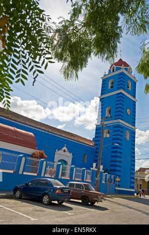 Vertikale Ansicht der Iglesia Parroquial Bürgermeister in Sancti Spiritus, Kuba Stockfoto