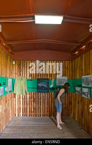 Vertikale Ansicht der Displays im Armoured Train Museum in Santa Clara. Stockfoto