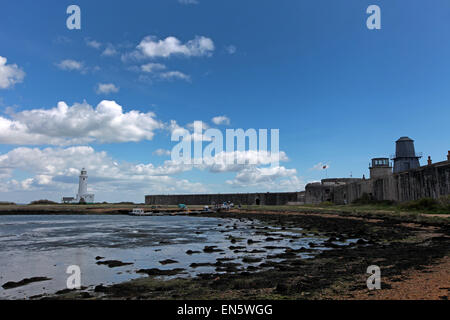 Hurst Castle und Hurst point Leuchtturm am Hurst spucken in der Nähe von Keyhaven New Forest Hampshire UK Stockfoto