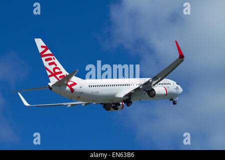 Virgin Australia Airlines Boeing 737-8FE dem Start vom Flughafen Wellington, Wellington, Nordinsel, Neuseeland Stockfoto