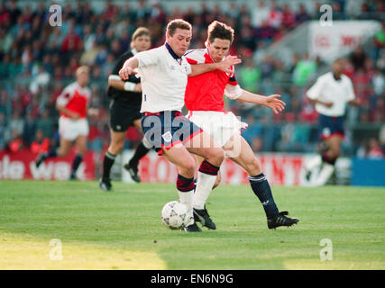 1994 WM Qualifikation entsprechen im UllevŒl Stadion, Oslo. Norwegen 2 V England 0. England Footballer Paul Gascoigne in Aktion während des Spiels. 2. Juni 1993. Stockfoto