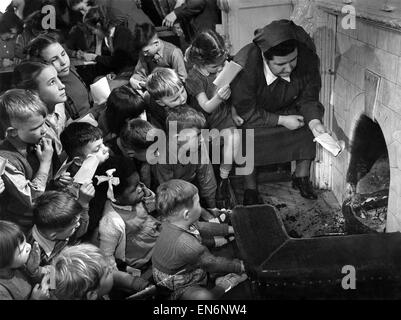 Kirche-Armee-Zuhause für mutterlosen Kinder und Waisen, Kingswood Road, Tunbridge Wells. Dezember 1951 Stockfoto