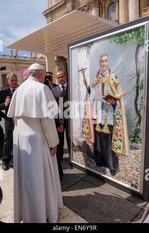 Vatikan. 29. April 2015. Franziskus, Generalaudienz 29. April 2015 Credit: wirklich einfach Star/Alamy Live-Nachrichten Stockfoto