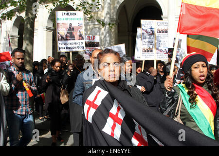 Äthiopier marschieren durch die Londoner fordert das Vereinigte Königreich zu handeln, die nach der Ermordung ihrer Landsleute in Libyen Stockfoto