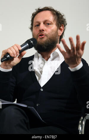 Datei - Datei Bild datiert 10. Februar 2015 zeigt Künstler Olaf Nicolai Teilnahme an der Pressekonferenz am deutschen Pavillon für die Biennale in Venedig in Berlin, Deutschland. Foto: Stephanie Pilick/dpa Stockfoto