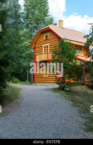 Russland, Gebiet Leningrad, Mandrogy, ein Handwerksdorf am Fluss Svir bank, ein Haus im traditionellen Stil Stockfoto