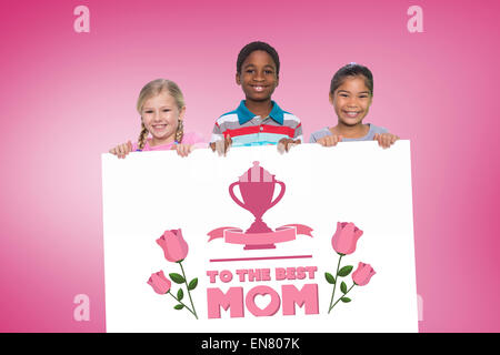 Zusammengesetztes Bild der Grundschule Schüler lächelnd Stockfoto