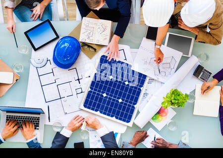 Ingenieure und Architekten, die Planung für ein neues Projekt Stockfoto