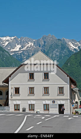 Bovec Gebäude, Soca-Tal, Julischen Alpen, Goriska Region, Slowenien, Europa, Stockfoto