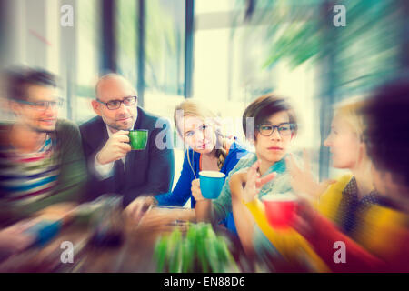 Menschen treffen Geschäftsseminar teilen reden denken Konzept Stockfoto