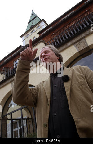 Inhaber Dietmar Müller-Elmau vor Schloss Elmau in Elmau, Deutschland, 27. April 2015. G7-Gipfel statt findet in dem Luxushotel am 08 und 9. Juni 2015. Die Staatsgäste werden in den Suiten im Neubau untergebracht. Foto: Stephan Jansen/dpa Stockfoto