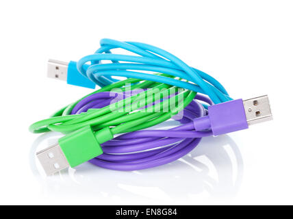 Bunte Computerkabel. Isoliert auf weißem Hintergrund Stockfoto