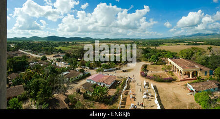 Horizontale Panoramablick auf die Landschaft im Valle de Los Ingenios. Stockfoto