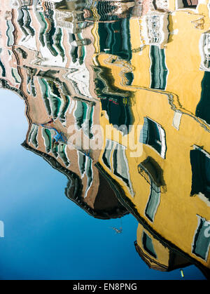 Spiegelungen im Wasser, Venedig, die Stadt der Kanäle Stockfoto