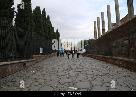 Italien. Rom. Via Sacra. Detail-Stein-Pflaster. In der Nähe von Forum Romanum. Stockfoto