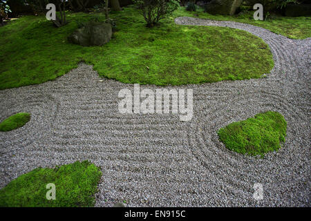Hokokuji-Tempel ist einer der wenigen Zen-Tempel mit einer traditionellen japanischen Garten in Kamakura. Stockfoto