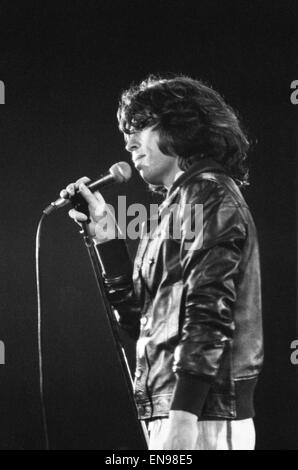 Die Rolling Stones Konzert in Hemisfair Plaza Arena & Convention Center, San Antonio, Texas. Mick Jagger auf der Bühne. 4. Juni 1975. Stockfoto